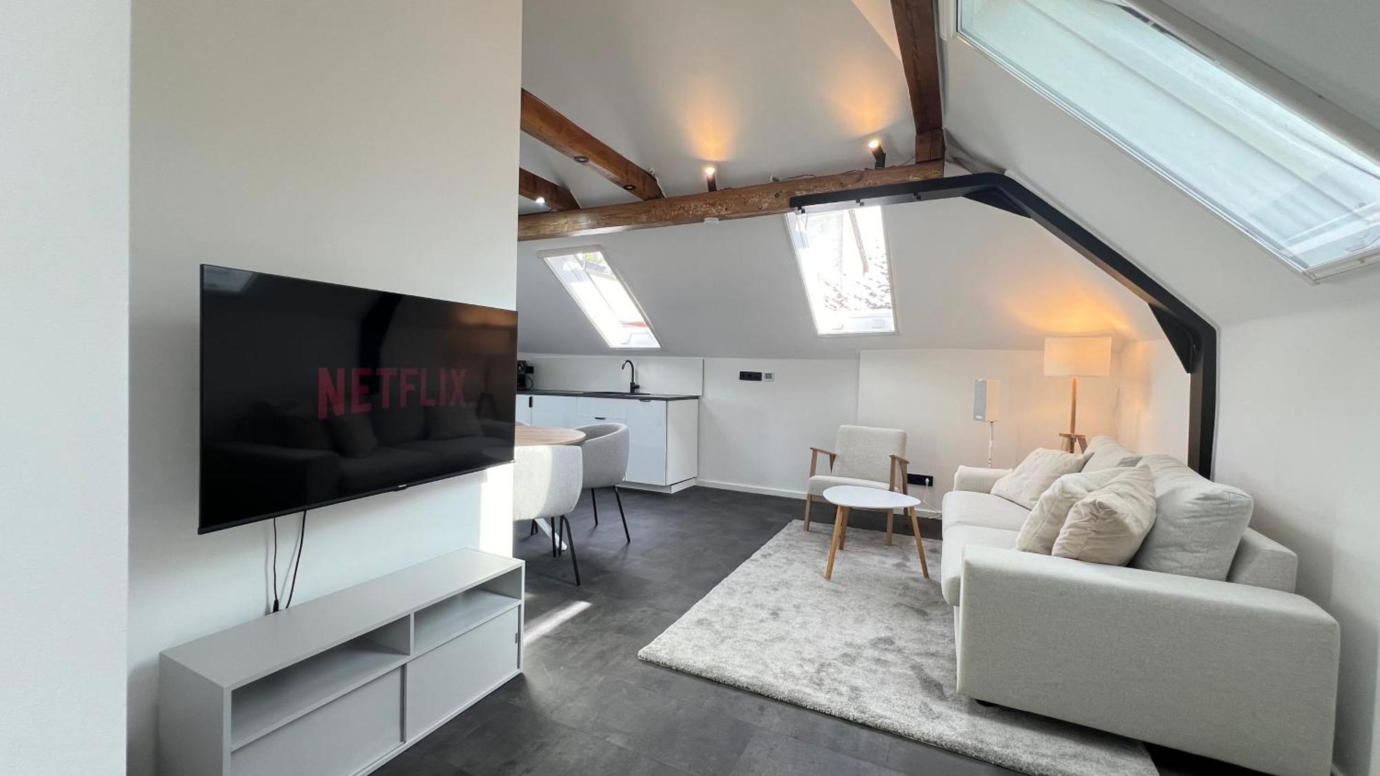 Ludwigshome - Zentrale Lage, Luxusbad, Workspace, Klima Ludwigsburg Bagian luar foto