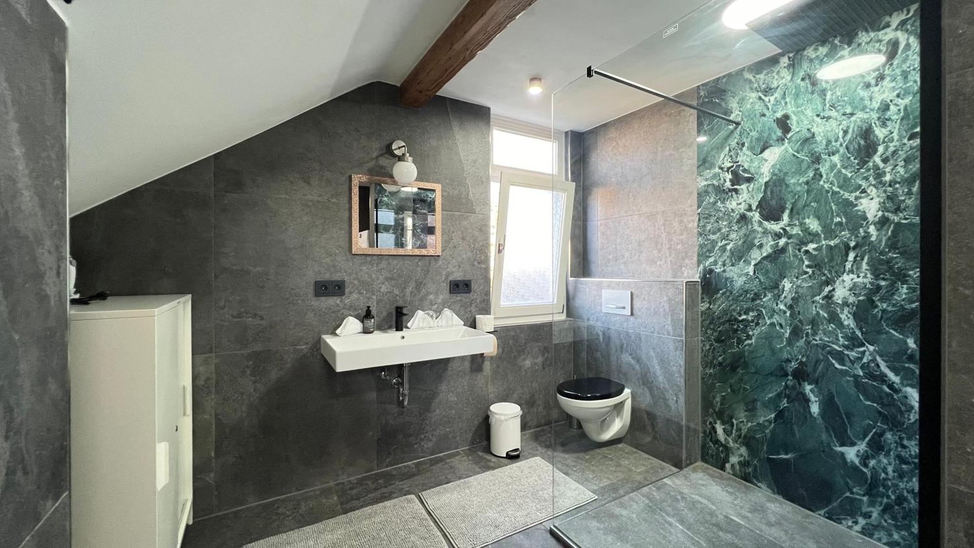 Ludwigshome - Zentrale Lage, Luxusbad, Workspace, Klima Ludwigsburg Bagian luar foto
